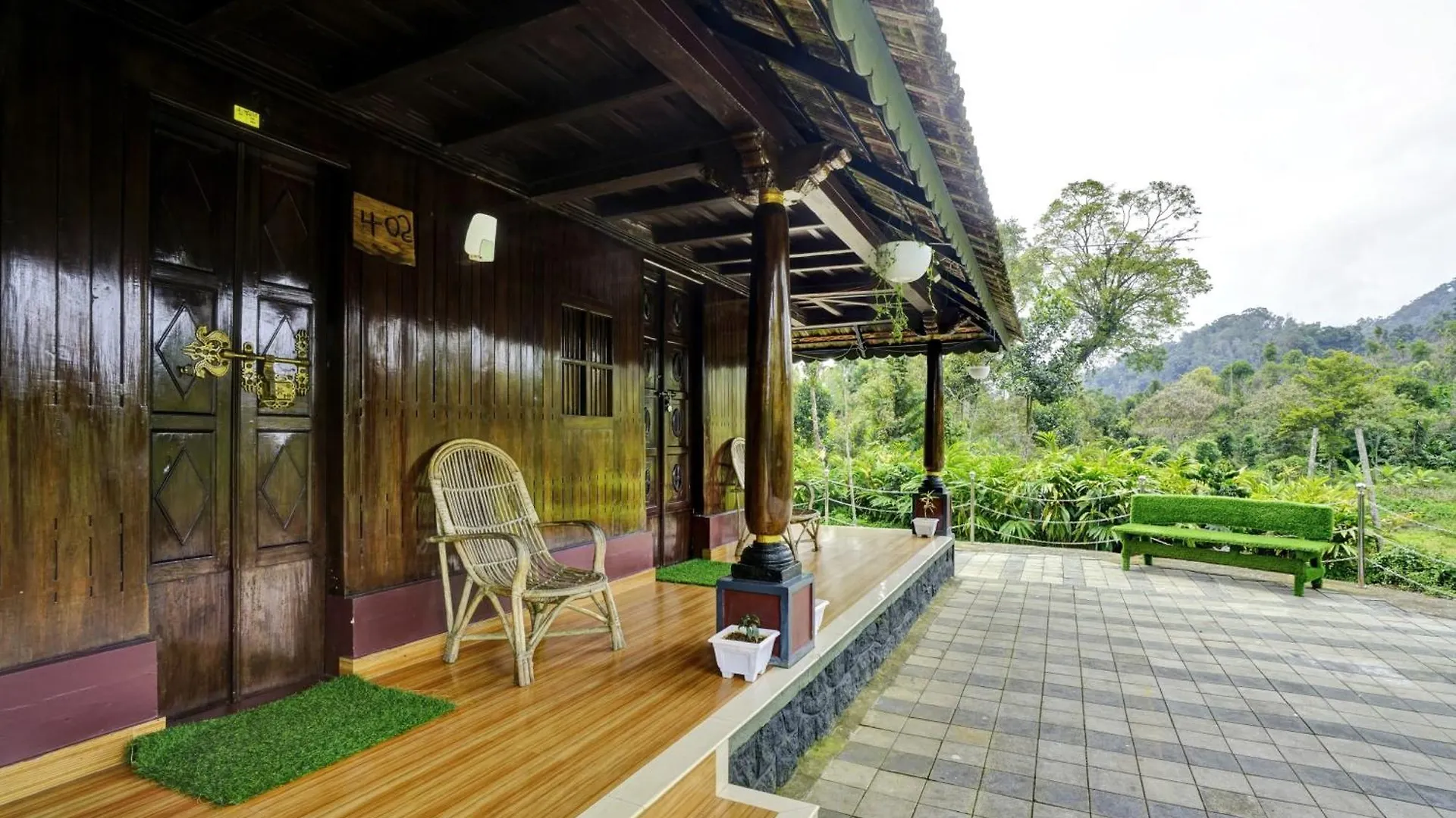 Collection O Kunchithanny Road Munnar Formerly Indeevaram Resort Anachal Hotel