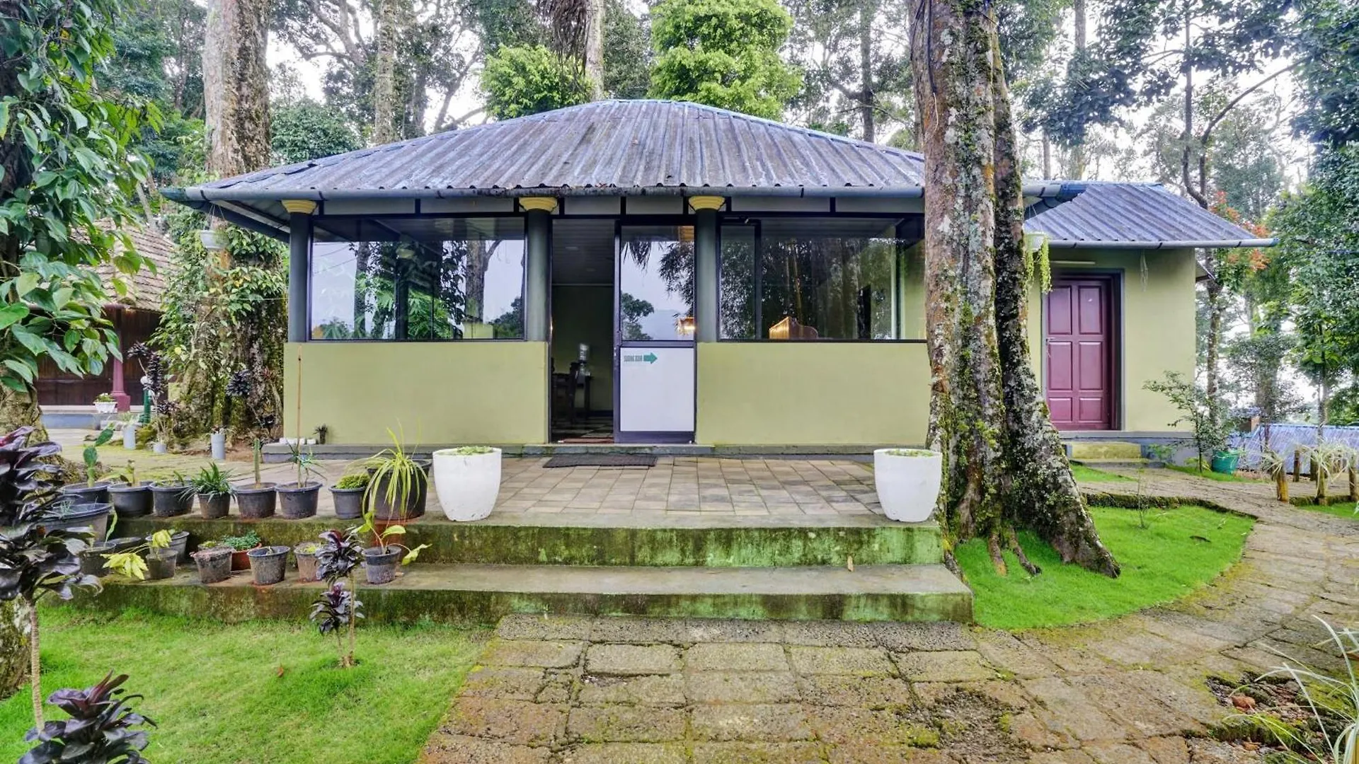 Collection O Kunchithanny Road Munnar Formerly Indeevaram Resort Anachal Hotel